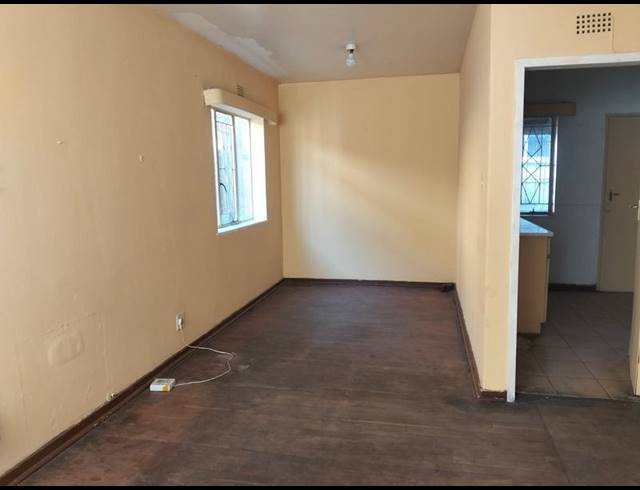 4 BEDROOM HOUSE FOR SALE IN FOREST HILL